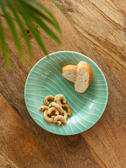 ExclusiveLane - Caribbean Green Hand Glazed Ceramic Pasta Plate (Microwave Safe)