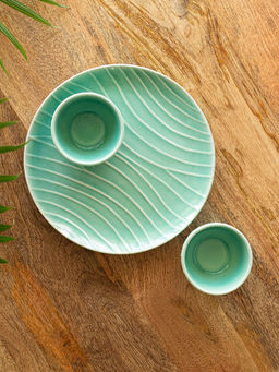 ExclusiveLane - Caribbean Green Ceramic Dinner Plate with Katoris (3 Pieces)