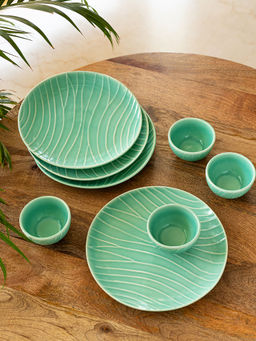 ExclusiveLane - Caribbean Green Ceramic Dinner Plates with Katoris (8 Pieces)