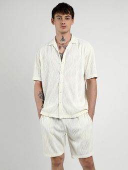 Campus Sutra - Men's Ivory White Self-Design Wave Co-Ord (Set of 2)