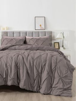 the White Moss - Marquis Pinch Pleat Mocha Ac Comforter Single Size With 1 Pillow Cover (Single)