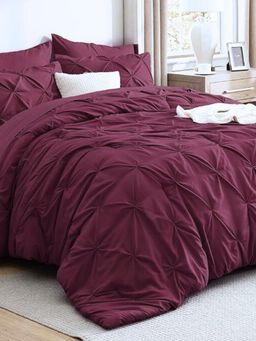 the White Moss - Pinch Pleat Plum Cold-Weather Comforter King Size With 2 Pillow Covers (Double)