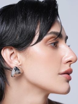 CAO JEWELLERY - Silver Chunky Triangle Stud Earrings