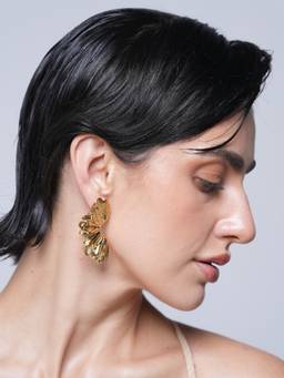 CAO JEWELLERY - Gold Metal Irregular Petal Earrings