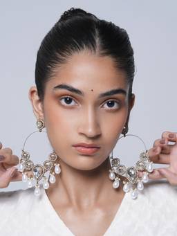 CAO JEWELLERY - White Round Mehendi Polish Kundan Earrings