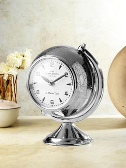 De Maison Decor - Silver The Etched World Table Clock