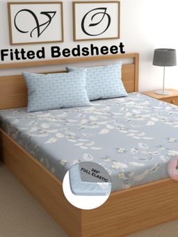 CHHAVI INDIA - Sky Blue 210 TC Feather Print Fitted Bedsheet with 2 Pillow Covers