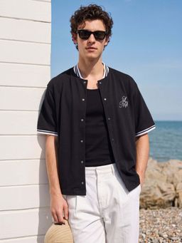 The Indian Garage Co - Men Boxy Fit Typography Black Casual Shirt