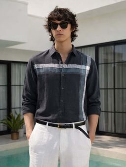 The Indian Garage Co - Men Slim Fit Stripes Black Casual Shirt