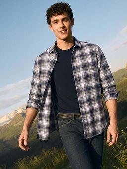 The Indian Garage Co - Men Slim Fit Checks Navy Blue Casual Shirt