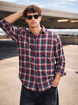 The Indian Garage Co - Men Slim Fit Checks Red Casual Shirt