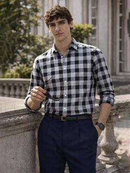 The Indian Garage Co - Men Slim Fit Checks Black Casual Shirt