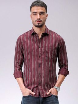 The Indian Garage Co - Men Slim Fit Stripes Maroon Casual Shirt
