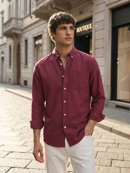 The Indian Garage Co - Men Slim Fit Solid Maroon Casual Shirt