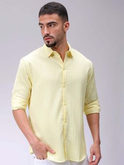 The Indian Garage Co - Men Relaxed Fit Solid Yellow Casual Shirt