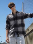 Grey color option, Currently selected