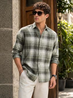 The Indian Garage Co - Men Slim Fit Checks Green Casual Shirt