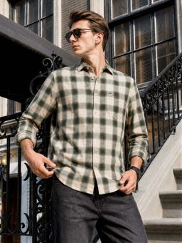 The Indian Garage Co - Men Slim Fit Checks Green Casual Shirt