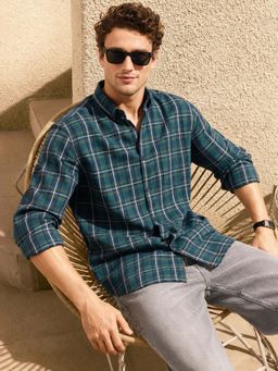 The Indian Garage Co - Men Slim Fit Checks Green Casual Shirt