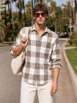 The Indian Garage Co - Men Slim Fit Checks Khaki Casual Shirt