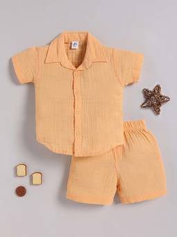 Clt.s - Coral Cotton Solid Half Sleeve Shirt And Shorts