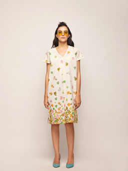 Swati Vijaivargie - White Fleur Antifit Dress