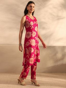 Libas - Pink Floral Printed Straight Kurta With Pant