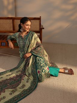 Libas - Green Ethnic Motif Printed Straight Kurta With Pant & Dupatta