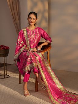 Libas - Pink Floral Printed Straight Kurta With Pant & Dupatta