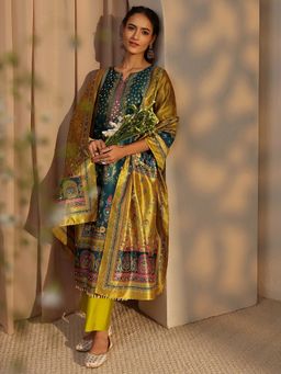 Libas - Green Ethnic Motif Printed Mirror Work Straight Kurta With Pant & Dupatta