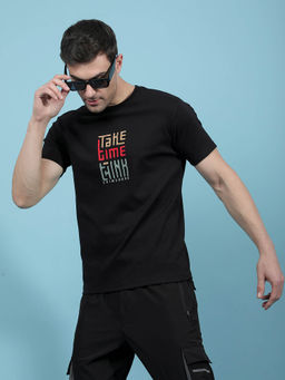 CRIMSOUNE CLUB - Men Black Typography T-shirt
