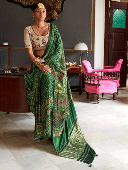 Sareemall - Women Silk Blend Green Digital Print Designer Saree with Unstitched Blouse