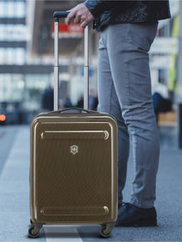 Victorinox - Carry On Trolley Bag, 32 Litres Polycarbonate Water Resistant Hardside