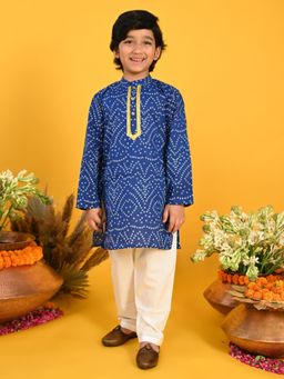 SAKA DESIGNS - Boys Blue Bandhani Printed Kurta with White Pyjama (Set of 2)