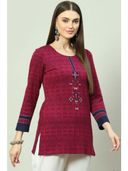 Maroon color option, Currently selected