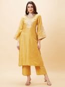 Yellow color option, Sold out, Currently selected