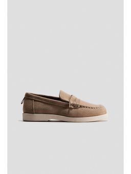 H&M - Boys Beige Loafers
