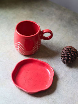 WEAVING HOMES - Red Christmas Tree Cup & Dessert Plate