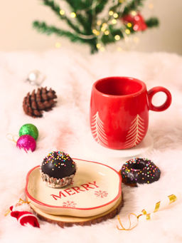 WEAVING HOMES - Red Christmas Tree Cup & Merry Dessert Plate