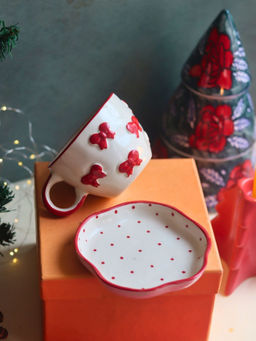 WEAVING HOMES - White Bow Cup & Red Polka Handmade Dessert Plate