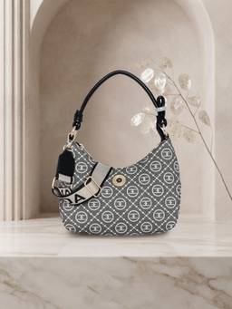 ESBEDA - Black Aribel Shoulder Bag with Detachable Strap (M)