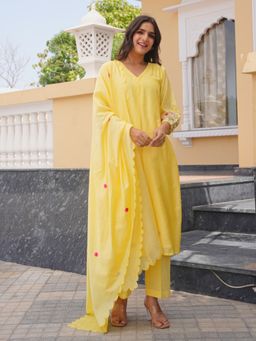 ONEWE INDIA - Sunflower Floral Chanderi Kurta With Pant & Dupatta