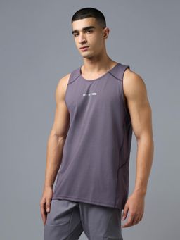 Technosport - Men Textured Slim Fit Round Neck Sports T-Shirt with Technocool+