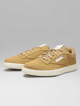 Reebok - CLUB C 85 - Men Beige Classics Sneakers