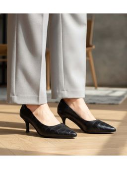 Pair ie Tales - Women Textured Pointed Toe Black Pump Heels