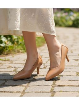 Pair ie Tales - Women Classic Tan Pumps Heels