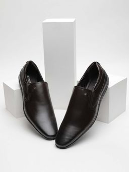 Van Heusen - Men Brown Loafers