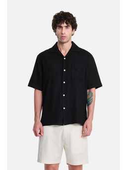 Snitch - Black Solid Half Sleeves Boxy Shirt for Men