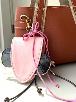 TANN TRIM - Pink Leather Bags Charms
