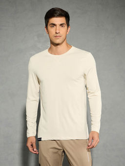 Technosport - Men Off White Solid Slim Fit Round Neck Sports T-shirt
